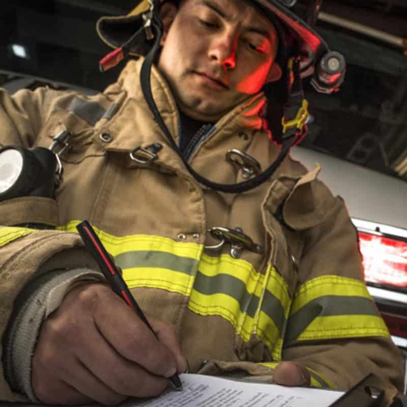 BLACK FIREFIGHTER CAP-O-MATIC SPACE PEN WITH RED STRIPE - fm4bffr