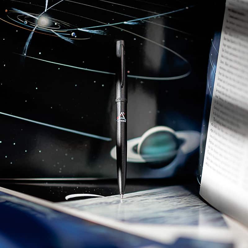 MATTE BLACK CAP-O-MATIC SPACE PEN WITH FOUR COLOUR ARTEMIS LOGO - fm4b-art4